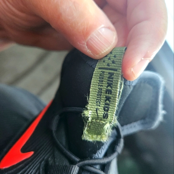 NIKE KIDS BINZIE SNEAKER BOOT/ SHOE-SIZE 7C - Picture 8 of 8